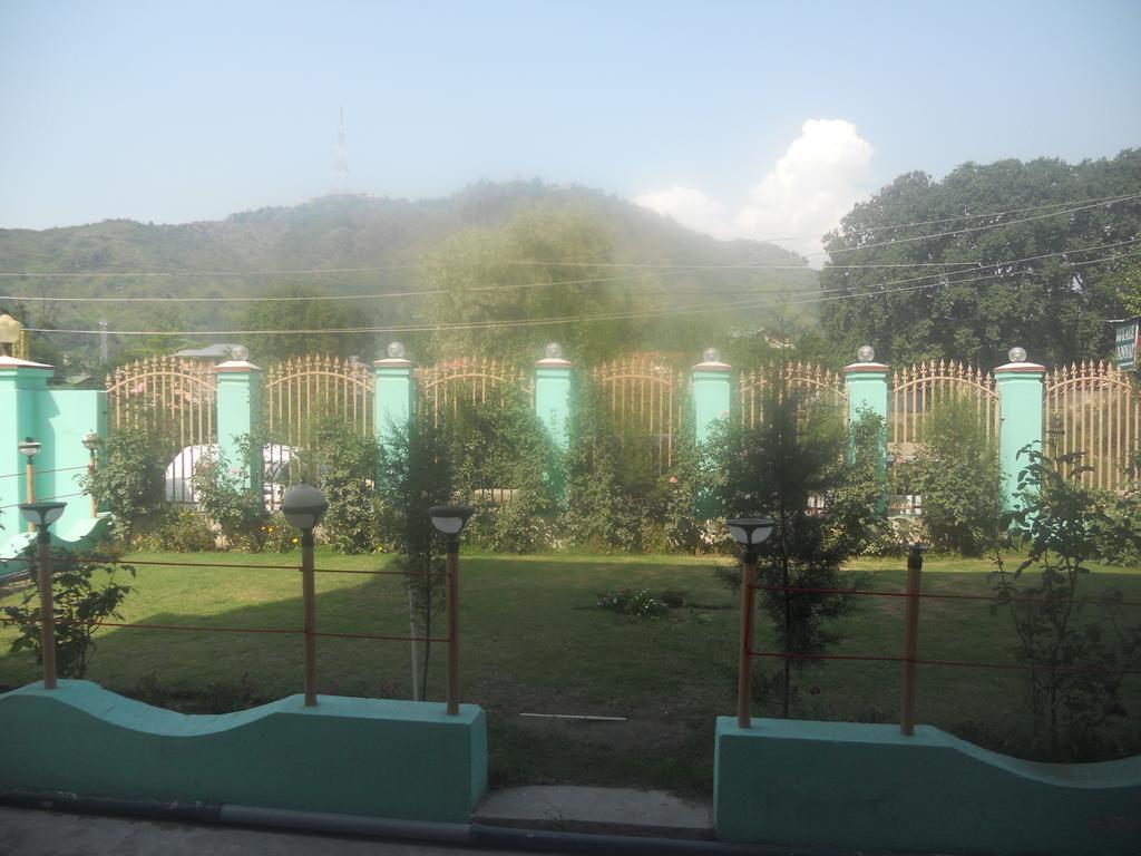 Hotel Royale Jannat Srinagar (Jammu and Kashmir) Ngoại thất bức ảnh
