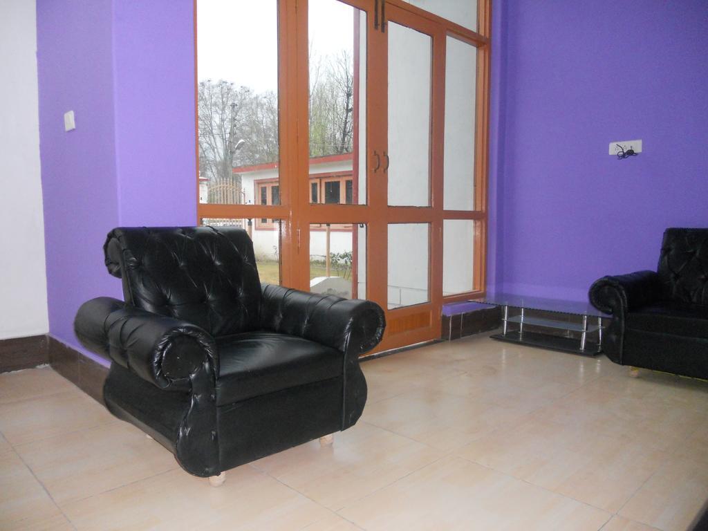Hotel Royale Jannat Srinagar (Jammu and Kashmir) Phòng bức ảnh