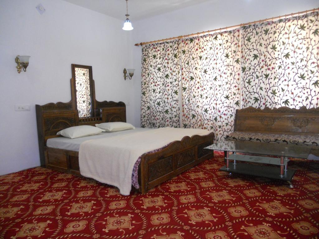 Hotel Royale Jannat Srinagar (Jammu and Kashmir) Phòng bức ảnh