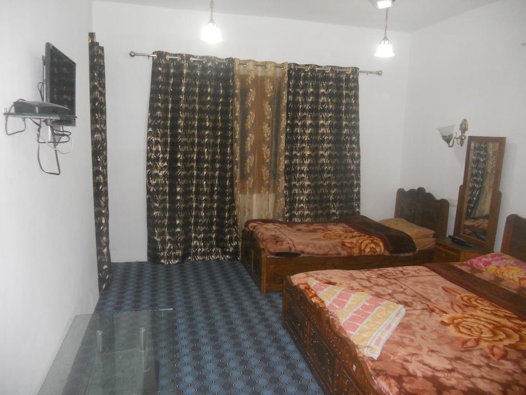 Hotel Royale Jannat Srinagar (Jammu and Kashmir) Phòng bức ảnh