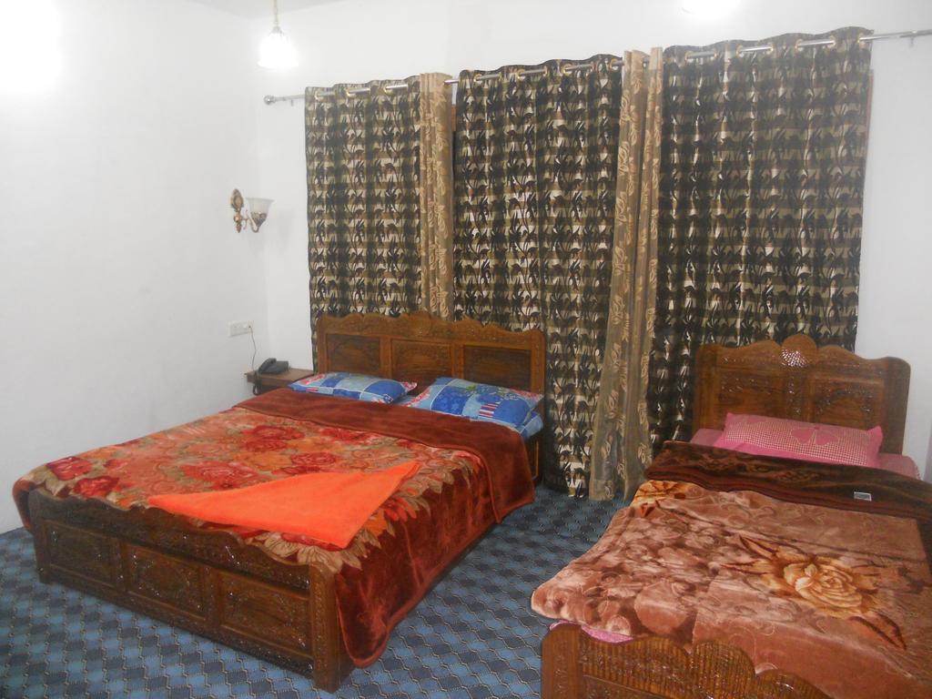 Hotel Royale Jannat Srinagar (Jammu and Kashmir) Ngoại thất bức ảnh
